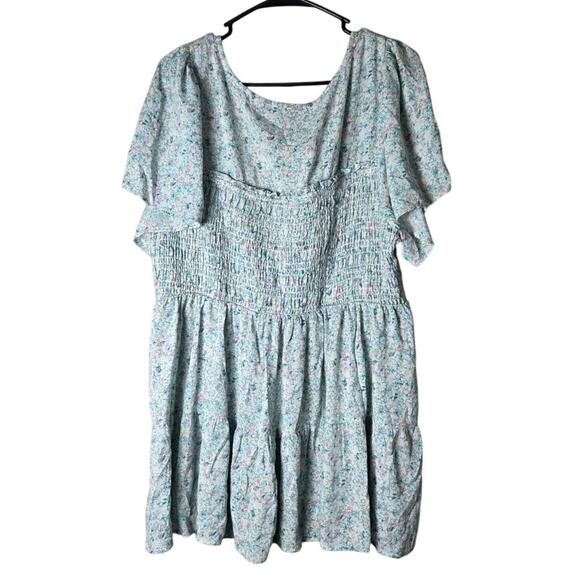 Torrid Babydoll Blouse Top Plus Size 3X Smocked Tiered Blue Pink Floral - Picture 5 of 5